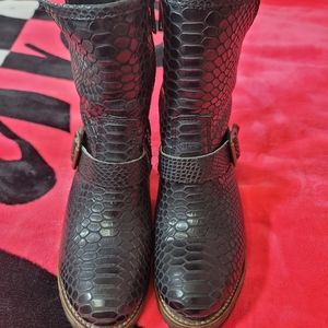 !!!SOLD!!!Freebird by Steven Carlito 8